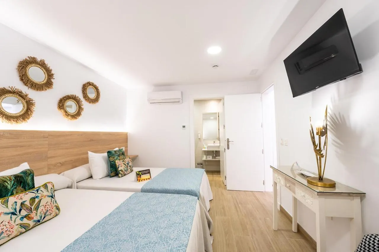 Hostal Romerito مالقة