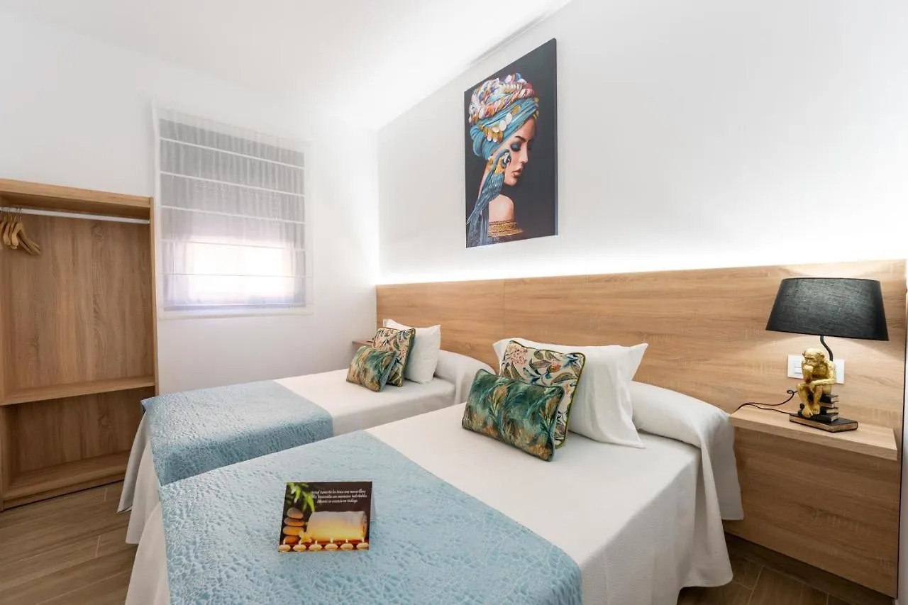 بيت ضيافة Hostal Romerito مالقة