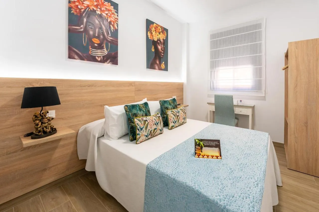 Hostal Romerito مالقة بيت ضيافة
